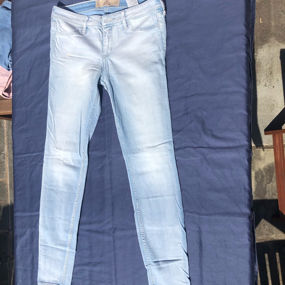 Hollister light wash